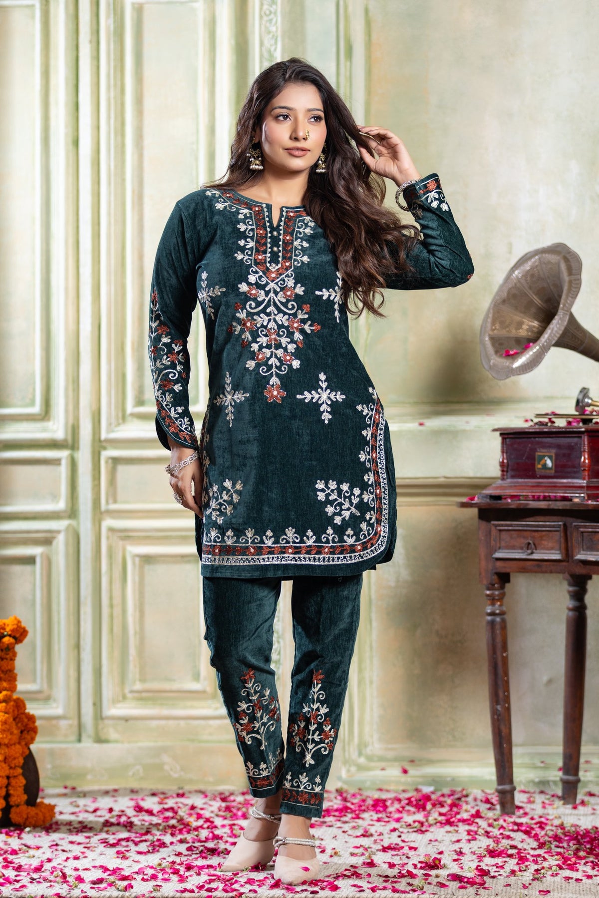 Bottle Green velvet co-ord set – Ogsan Design 155