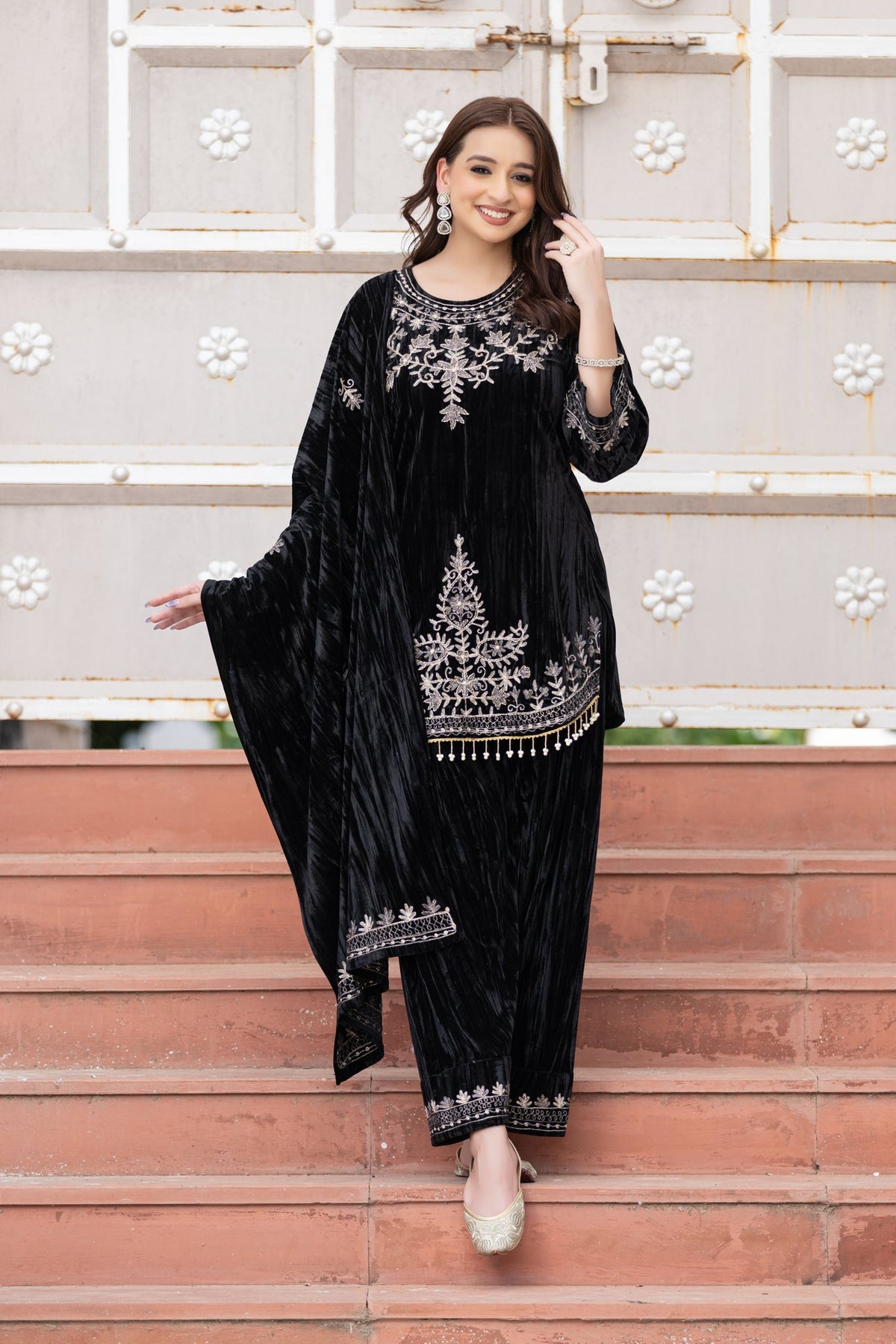 Black velvet shawl suit – Ogsan Design 35